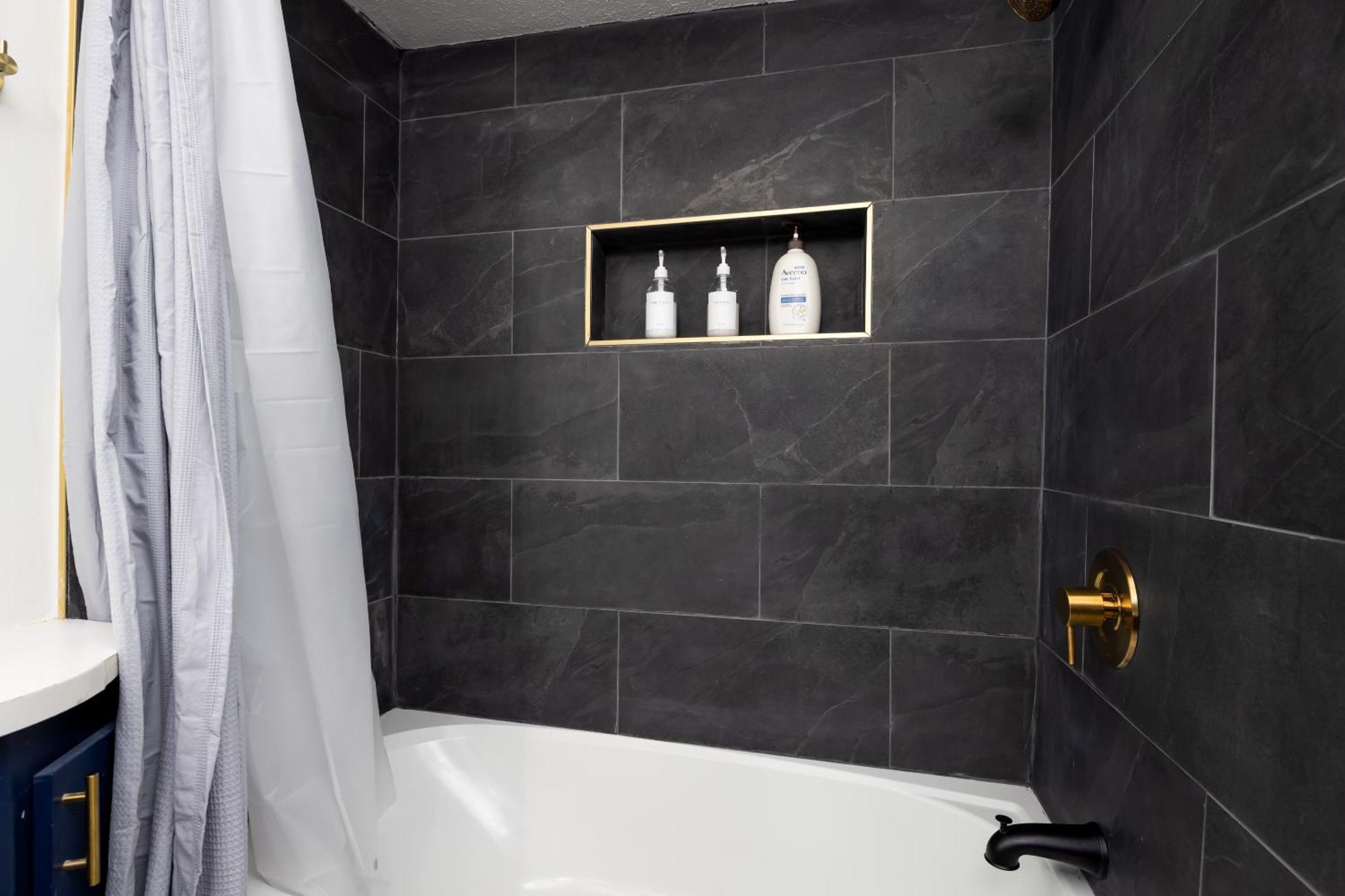 קולומבוס 2 Bedroom Ft Moore Retreat מראה חיצוני תמונה